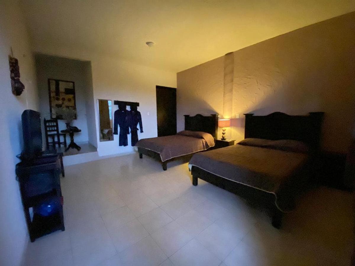 הואסקה דה אוקמפו Hotel Boutique Calderon מראה חיצוני תמונה