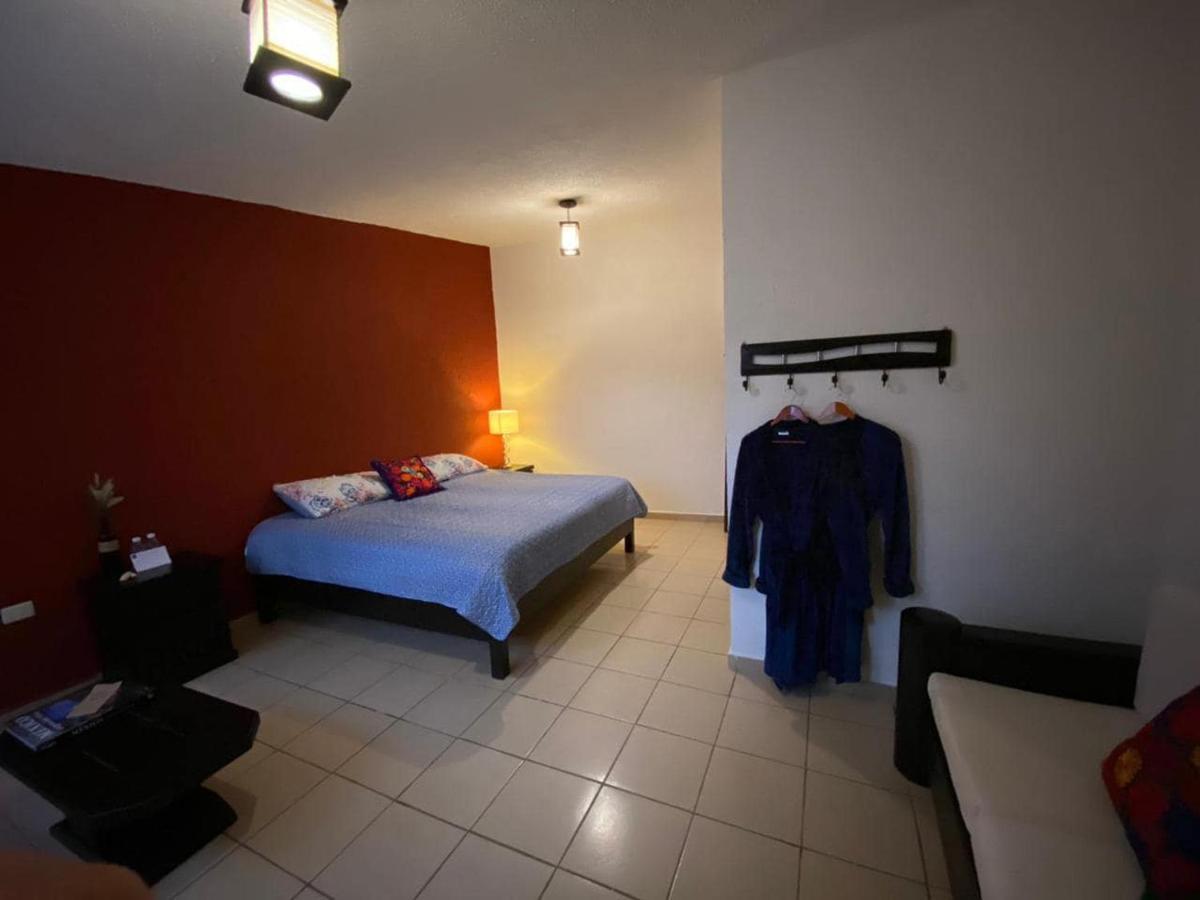 הואסקה דה אוקמפו Hotel Boutique Calderon מראה חיצוני תמונה