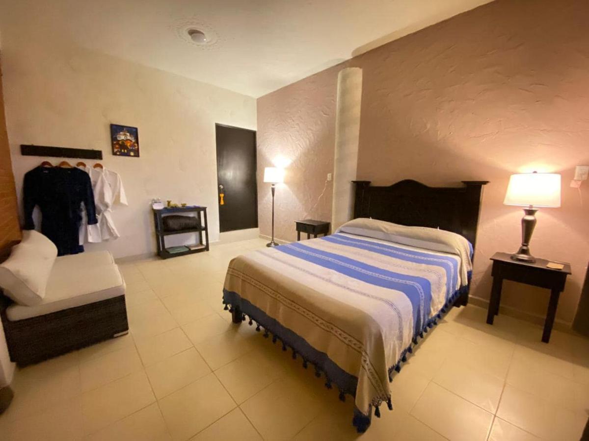 הואסקה דה אוקמפו Hotel Boutique Calderon מראה חיצוני תמונה