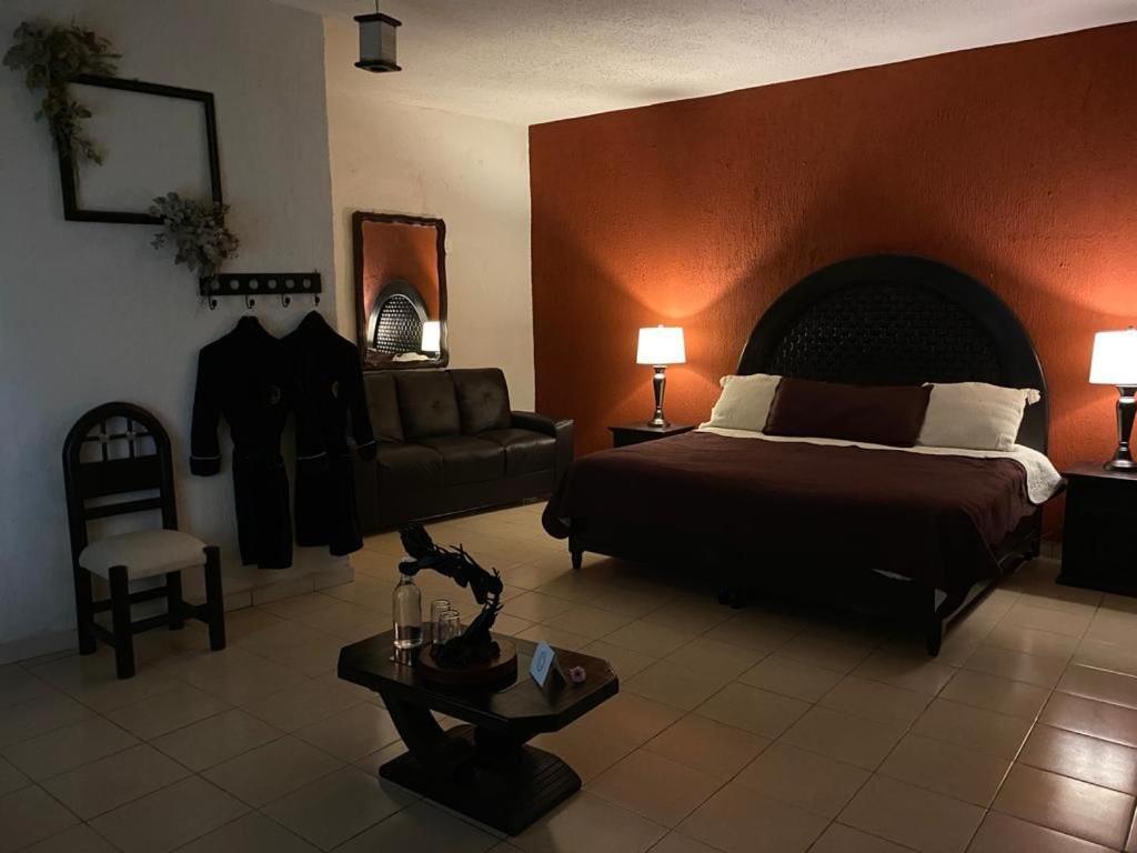 הואסקה דה אוקמפו Hotel Boutique Calderon מראה חיצוני תמונה