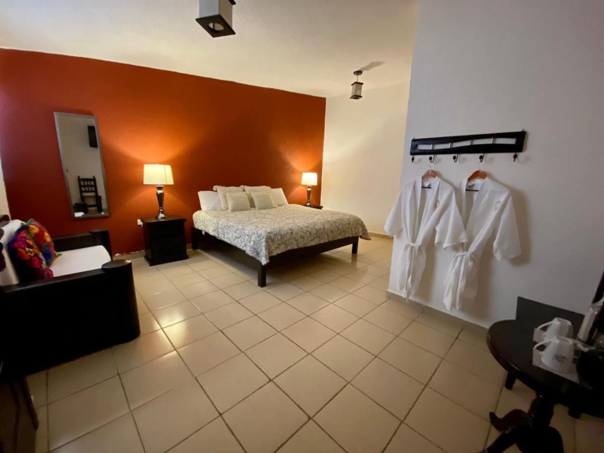 הואסקה דה אוקמפו Hotel Boutique Calderon מראה חיצוני תמונה